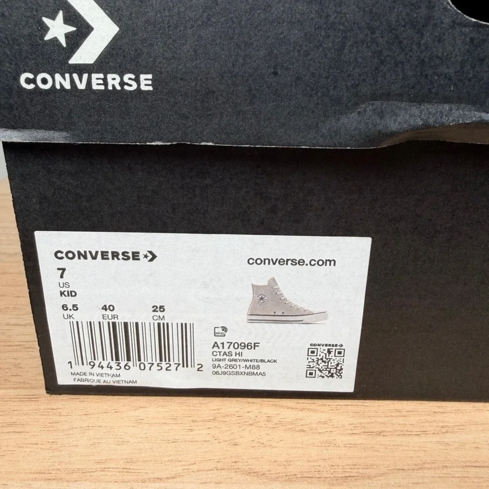 Converse CTAS Hi High Top Kid 7 Silver Chuck Taylor All Star Glitter A17096F
